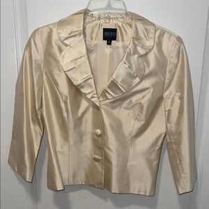 BIGIO COLLECTION Cream Women's Jacket. 100% Silk. Lining: 100% Acetate. Size 8